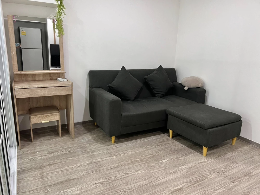 For rent: Regent Home Sukhumvit 97/1, clearly separated room, fully furnished, appliances included, just bring your suitcase and move in.