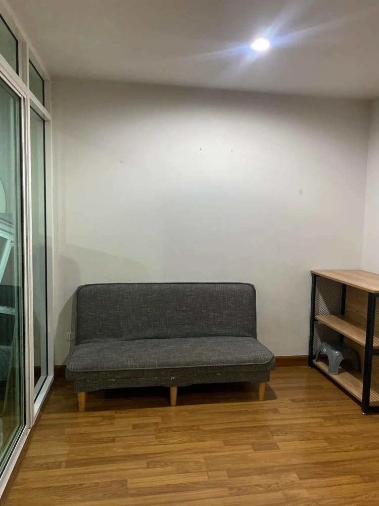 For rent: Regent Orchid Talad Plu, a lovely unit on the 8th floor, in a great location with complete amenities. Book now!