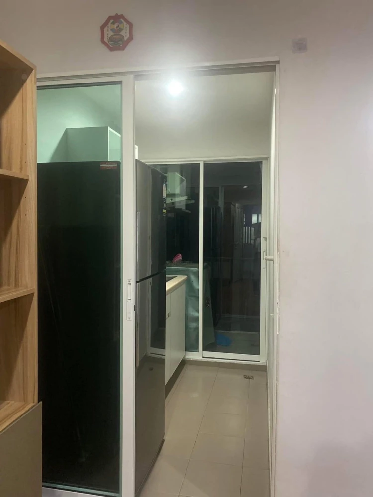 For rent: Regent Orchid Talad Plu, a lovely unit on the 8th floor, in a great location with complete amenities. Book now!