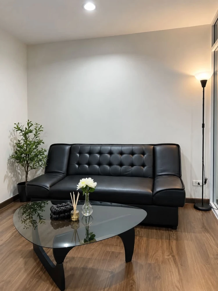 For Rent: Regent Orchid Talad Plu. Beautifully decorated unit with a cohesive color scheme and fully furnished. Book now!