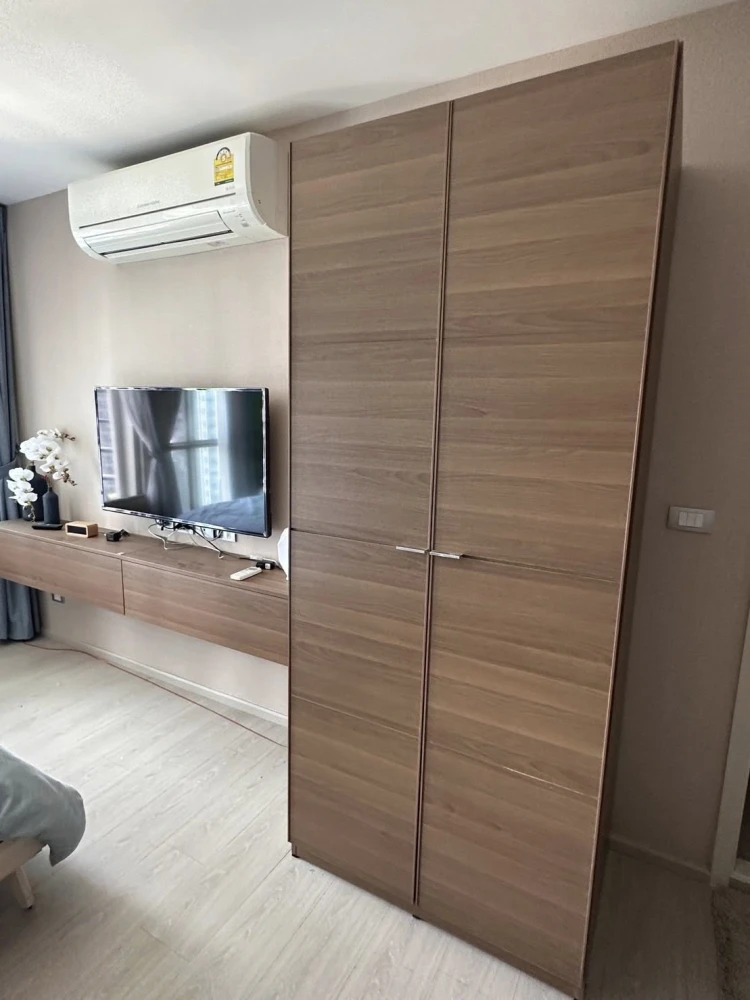 For rent: Rhythm Asoke 2, a nice room, decorated in a theme, good location, fully furnished. Don't miss out on this great deal.