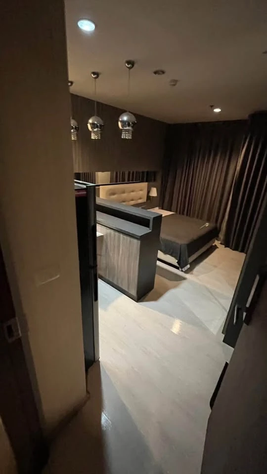 For rent: Rhythm Asoke, 20th floor, city view, great price, I tell you, you shouldn't miss it.