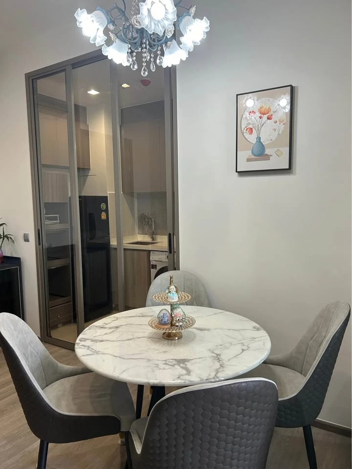 For rent: Rhythm Charoenkrung Pavillion, 1 bedroom, 1 bathroom, fully furnished, book now.