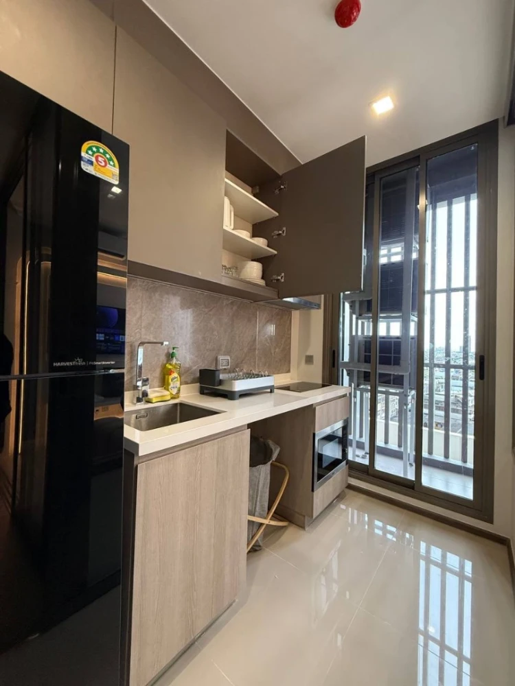 For rent: Rhythm Charoenkrung Pavillion, 9th floor, beautiful room, spacious, comfortable, fully furnished, reserve now, hurry!