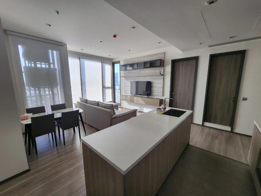 For rent: Rhythm Charoenkrung Pavillion, large room, lots of space, 16th floor, view with no tall buildings blocking it, book first, get it first.