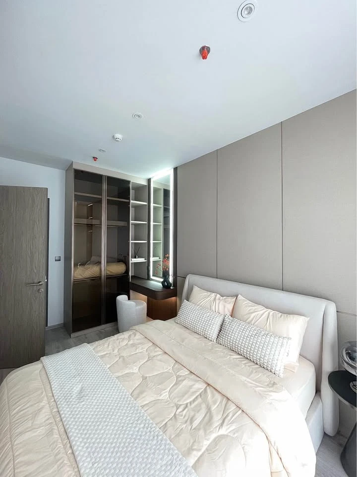 ให้เช่า Rhythm Ekkamai Estate 1 ห้องนอน 1 ห้องน้ำ พื้นที่ใช้สอยเยอะ วิวโล่ง ไม่บล็อค เฟอร์ครบ จองด่วน