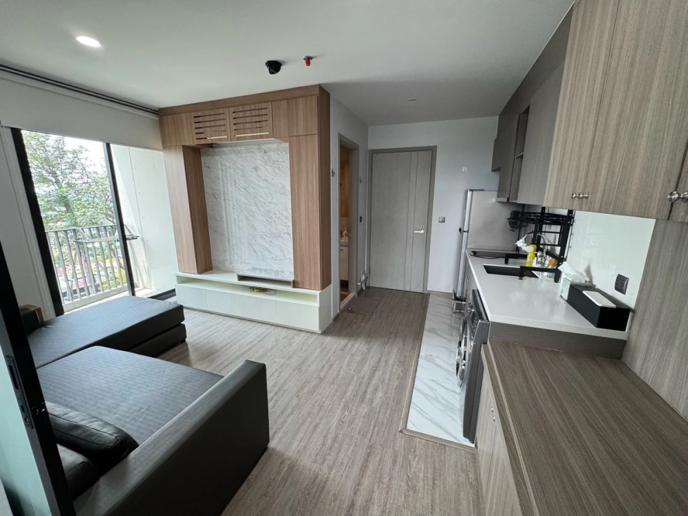 For rent: RHYTHM Ekkamai, 27th floor, beautiful room, fully furnished, nice to live in, reserve now, don't miss out, hurry!