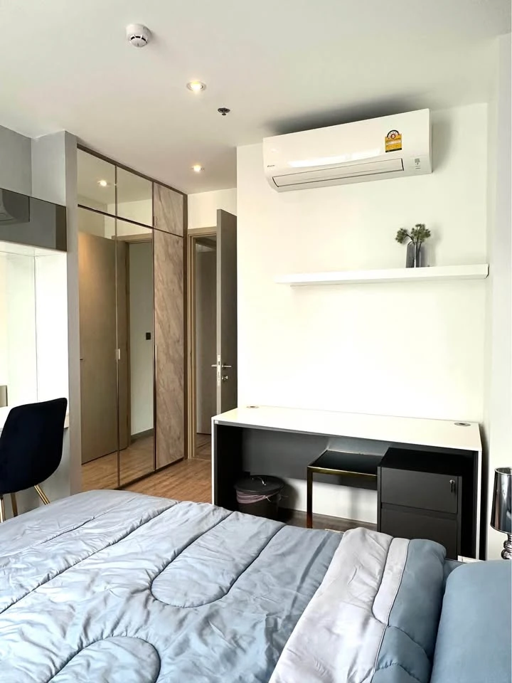 For rent: Rhythm Ekkamai, private corner location with garden view, fully furnished, book now!