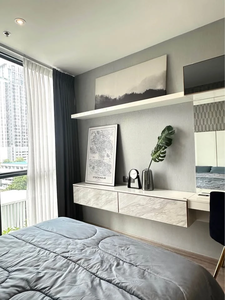 For rent: Rhythm Ekkamai, private corner location with garden view, fully furnished, book now!