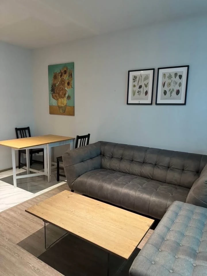 For rent: Rhythm Ekkamai, 1 bed room, Pocket Garden view, not hot, cool breeze, hurry and reserve now.