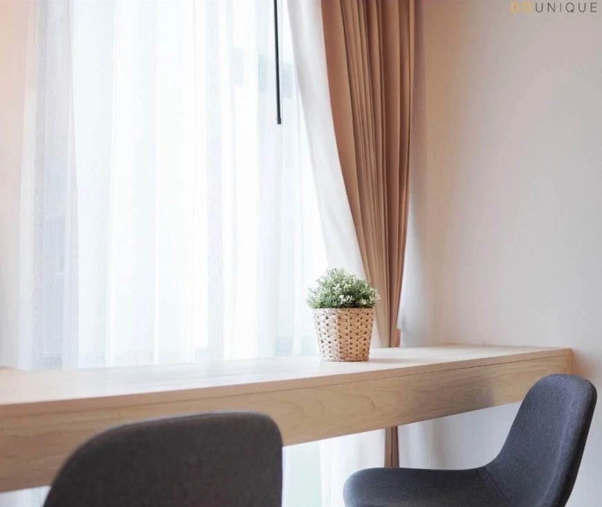 For rent: Rhythm Ekkamai, stunning room with amazing built-in furnishings. You can't miss this opportunity!