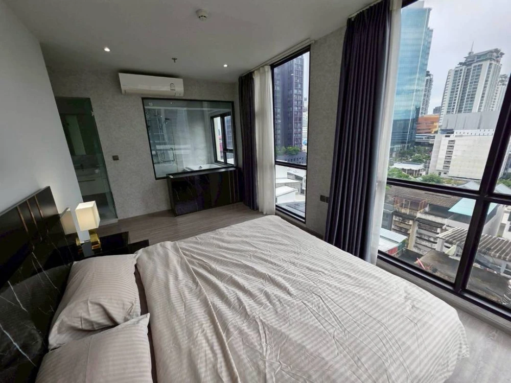 For rent: RHYTHM Ekkamai, beautifully decorated room with a theme, lots of usable space, beautiful view, not blocked, don't miss it.