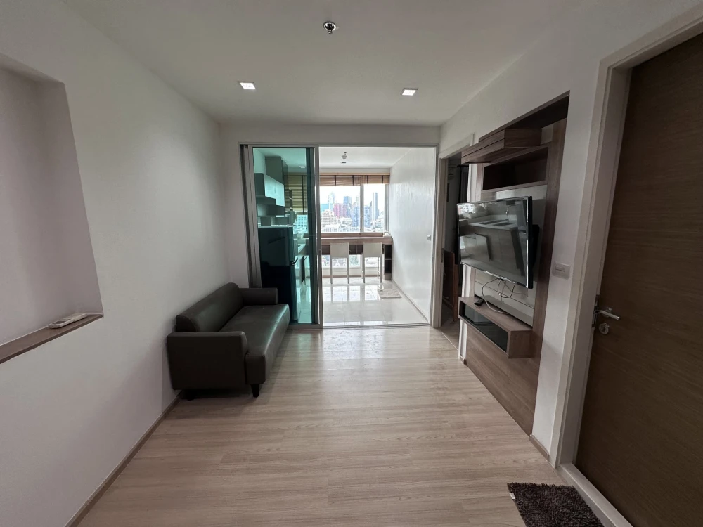 For rent: Rhythm Phahon-Ari, 1 bedroom, 1 bathroom, 15th floor, fully furnished. Book now!