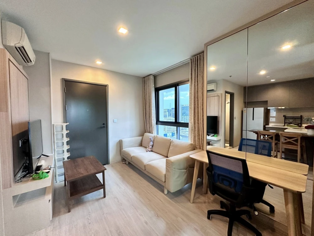 For rent: Rhythm Rangnam, 1 bedroom, 1 bathroom, decorated in a theme, with quality built-in furniture. Reserve now!