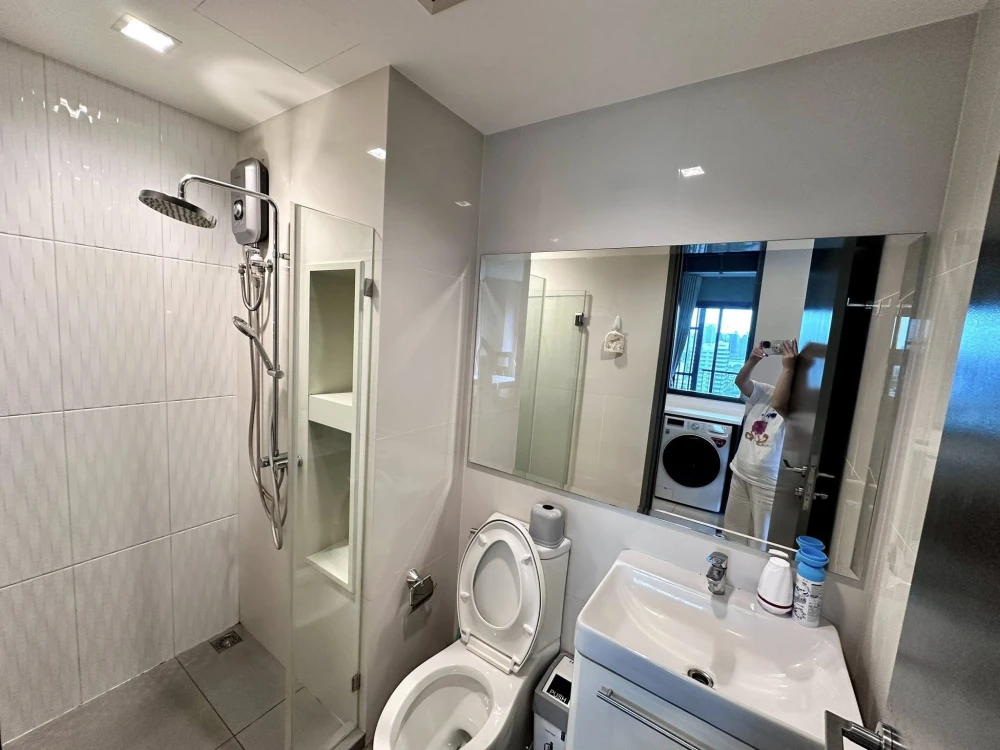 For rent: Rhythm Rangnam, 1 bedroom, 1 bathroom, decorated in a theme, with quality built-in furniture. Reserve now!