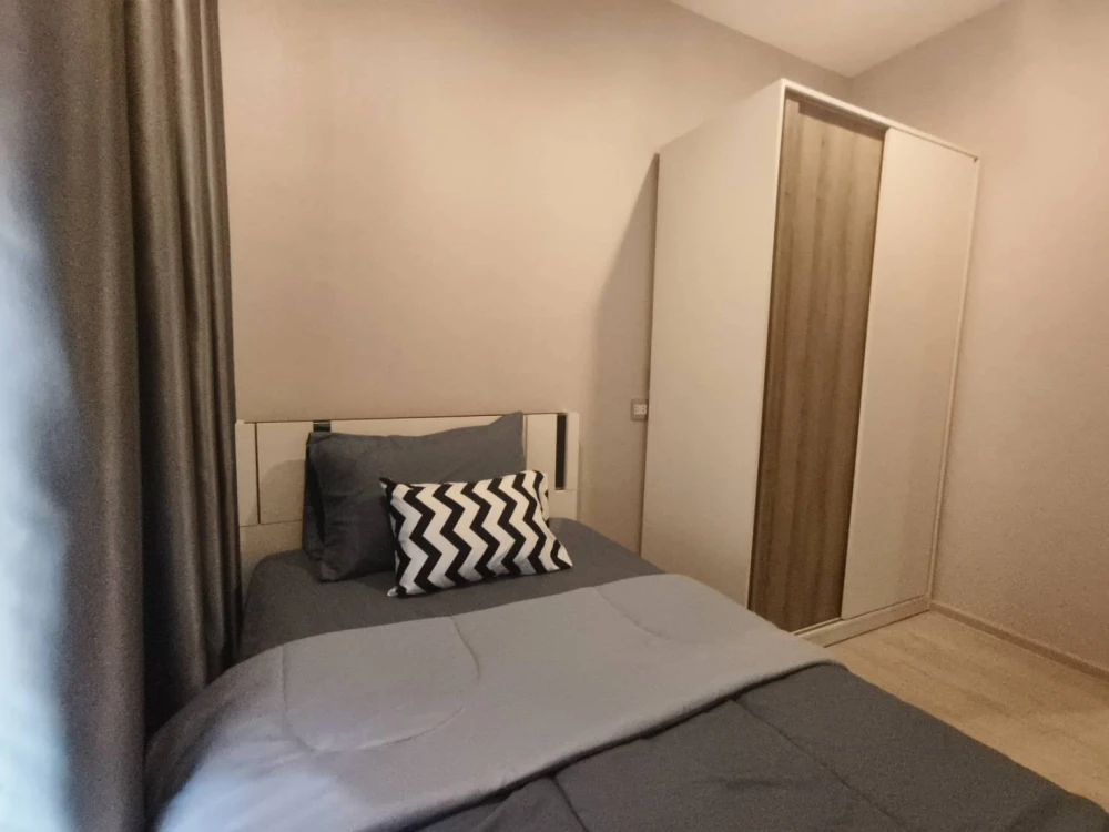 For rent: Rhythm Rangnam, excellent condition unit on the 25th floor with great views and privacy. This unit is a great deal, units in this location b