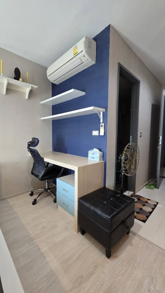 For rent: Rhythm Rangnam, fully furnished with built-in furniture, 12th floor, BTS view. This is a must-book!