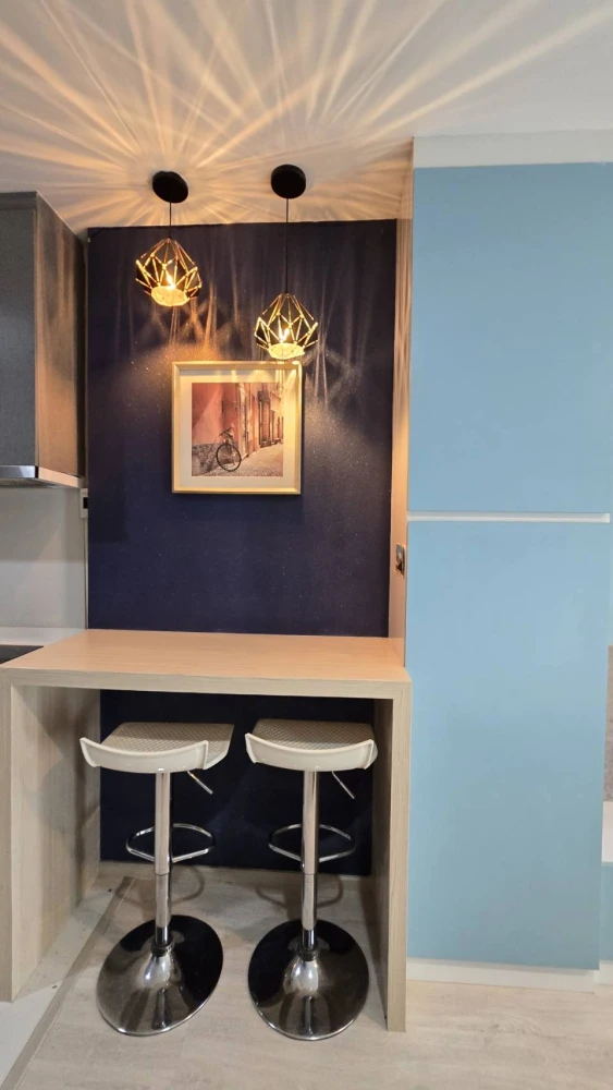 For rent: Rhythm Rangnam, fully furnished with built-in furniture, 12th floor, BTS view. This is a must-book!