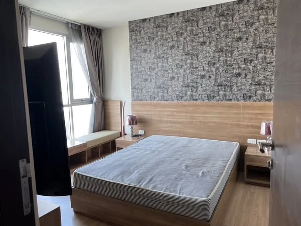 For rent: Rhythm Sathorn, 14th floor, nice room, fully furnished, interested, hurry and reserve now.