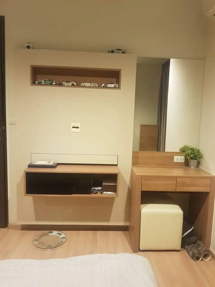 For rent: Rhythm Sathorn, 14th floor, nice room, fully furnished, interested, hurry and reserve now.