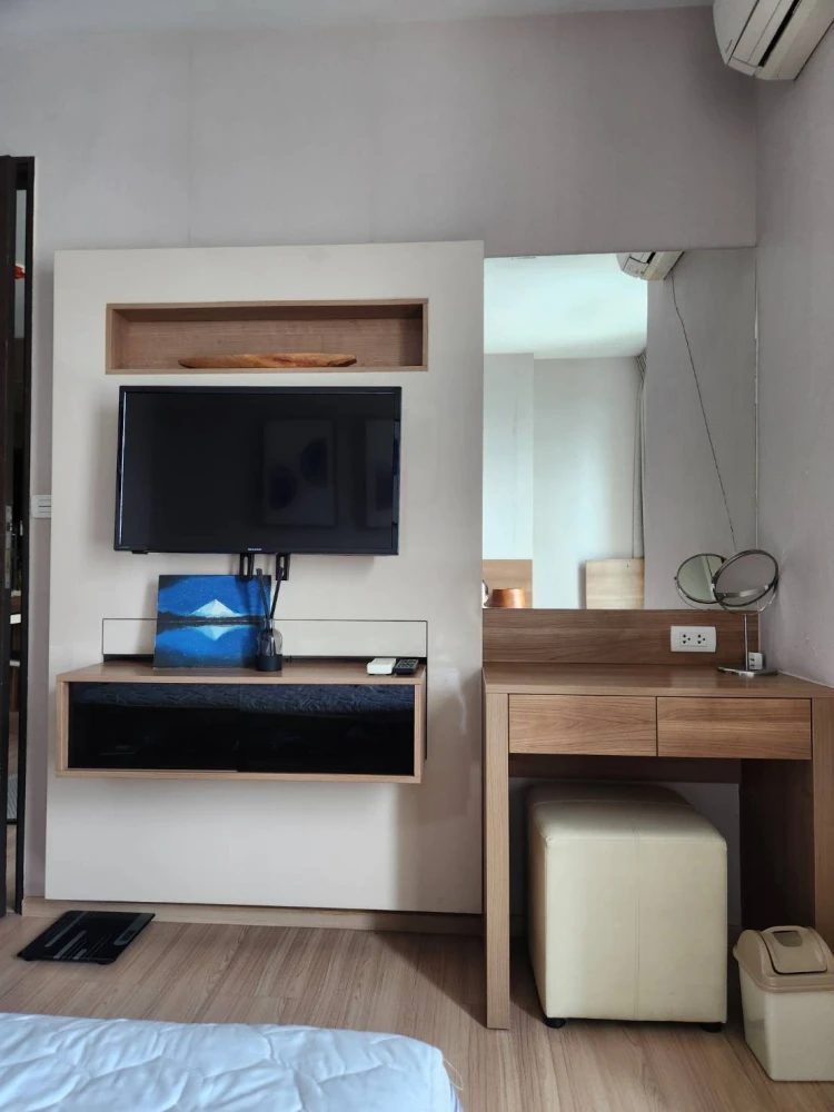 Rhythm Sathorn condo for rent, 17th floor, fully furnished. Book now, don't miss out!