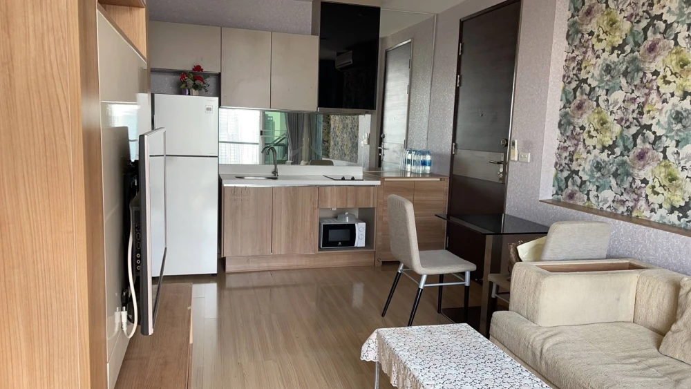 For rent: Rhythm Sathorn, 30th floor, river view, fully furnished, ready to move in. We can tell you that you definitely must not miss this.