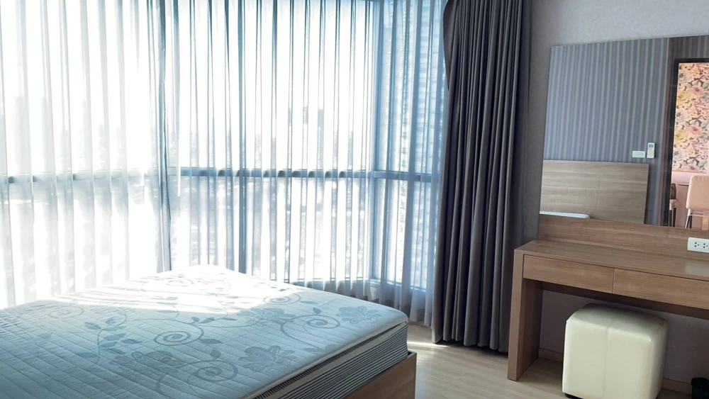 For rent: Rhythm Sathorn, 30th floor, river view, fully furnished, ready to move in. We can tell you that you definitely must not miss this.