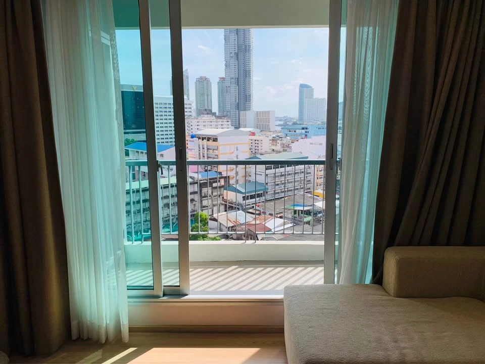 For rent: Rhythm Sathorn, spacious room, lots of space, fully furnished, Chao Phraya River view. If it's this good, you have to book it.