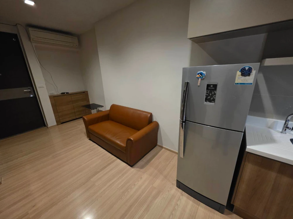 For rent: Rhythm Sathorn. A lovely room in a prime location, fully furnished with complete amenities. Book now!