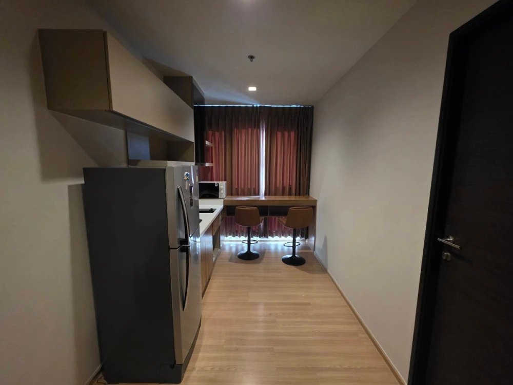 For rent: Rhythm Sathorn. A lovely room in a prime location, fully furnished with complete amenities. Book now!