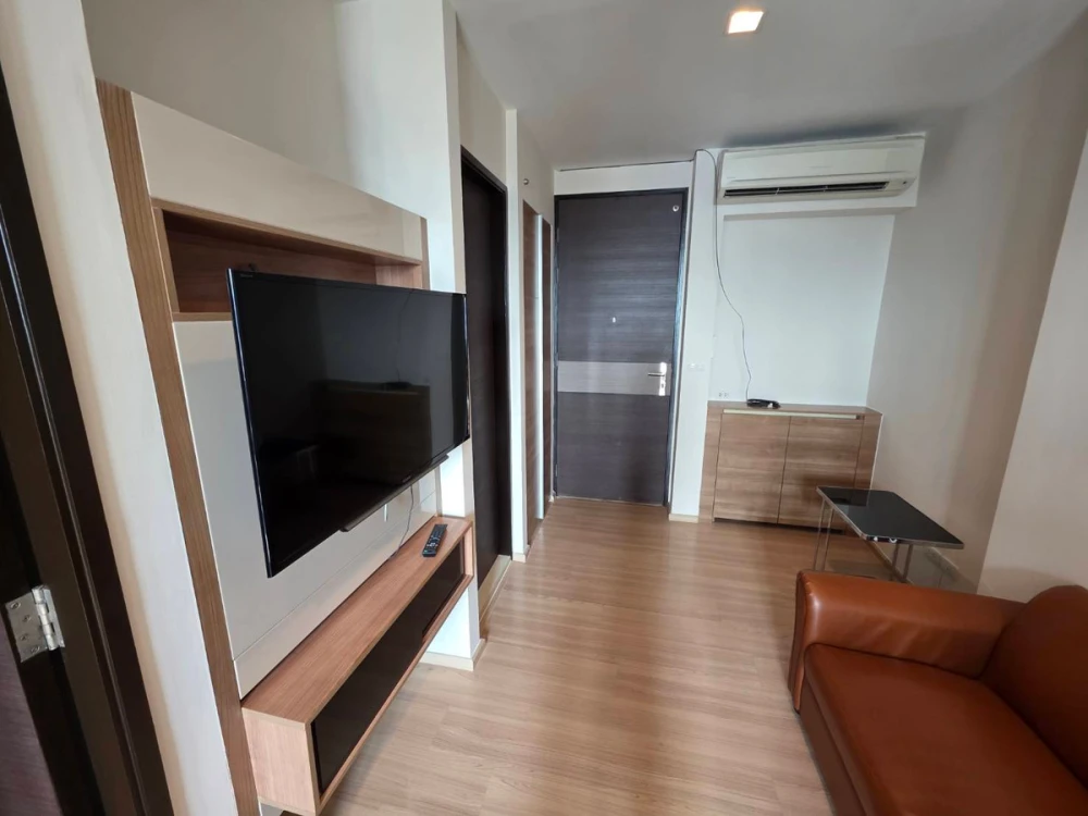For rent: Rhythm Sathorn. A lovely room in a prime location, fully furnished with complete amenities. Book now!