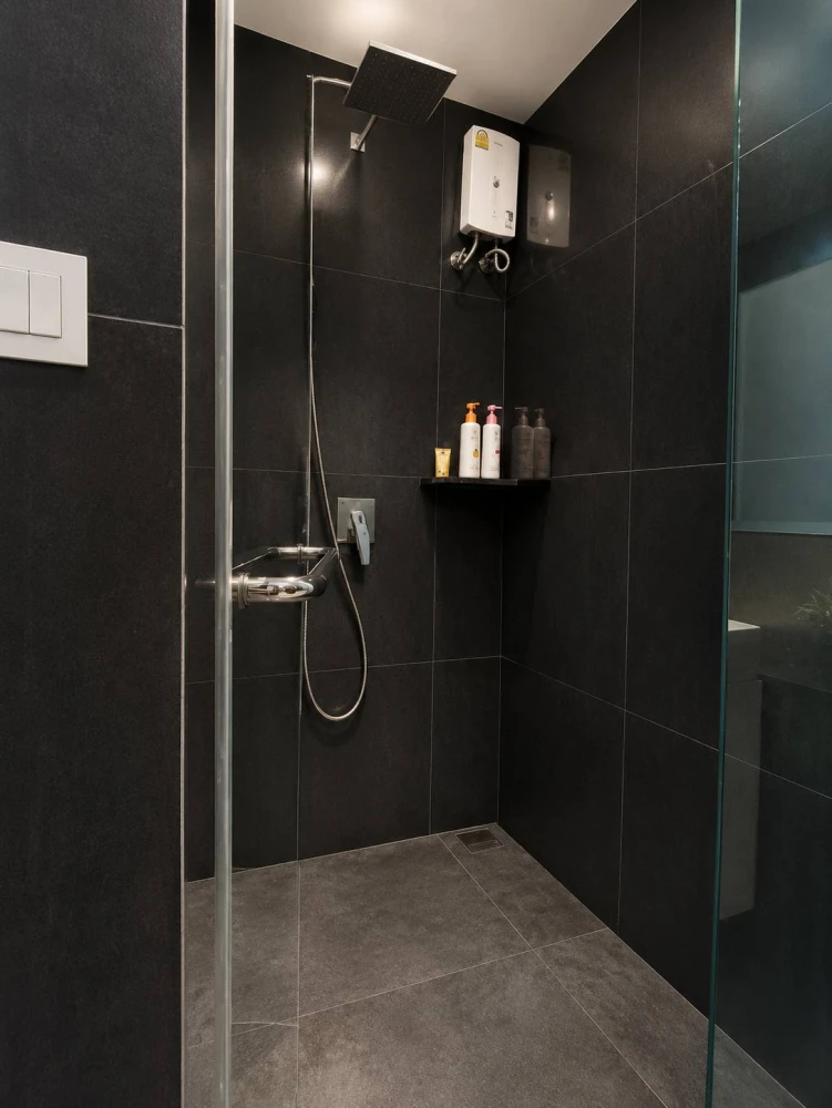 For rent: Rhythm Sukhumvit 36-38, fully furnished and ready to move in. Don't miss out! Book now!