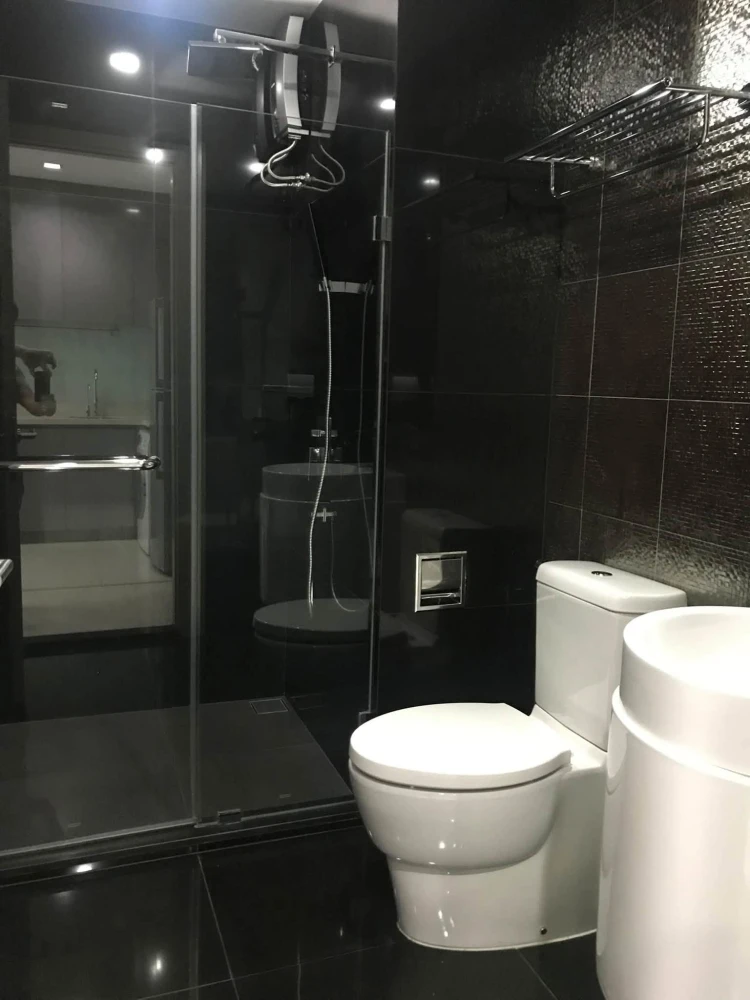 For Rent: Rhythm Sukhumvit 36-38. Spacious 2-bedroom, 2-bathroom unit with a generous layout and full furnishings. Book now!