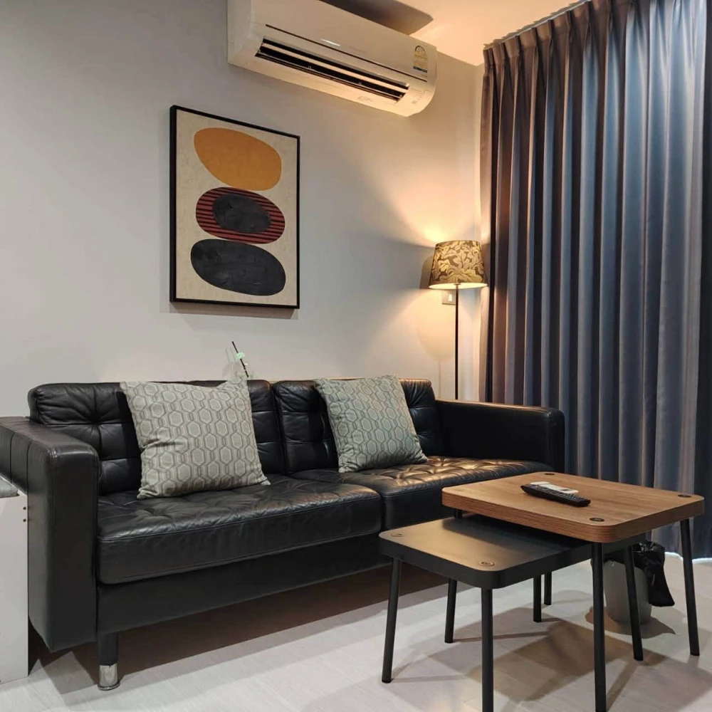For Rent: Rhythm Sukhumvit 36-38. Spacious 2-bedroom, 2-bathroom unit with a generous layout and full furnishings. Book now!