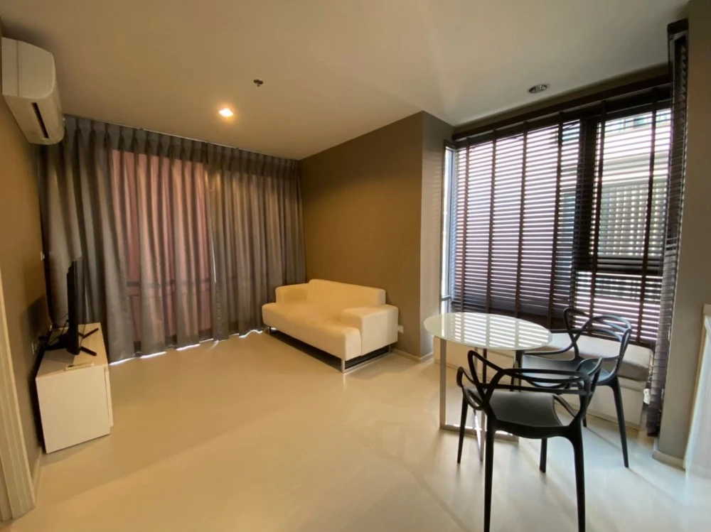 ให้เช่า Rhythm Sukhumvit 42 ชั้น 9 ห้องแต่งครบ พร้อมอยู่ สนใจจองเลย