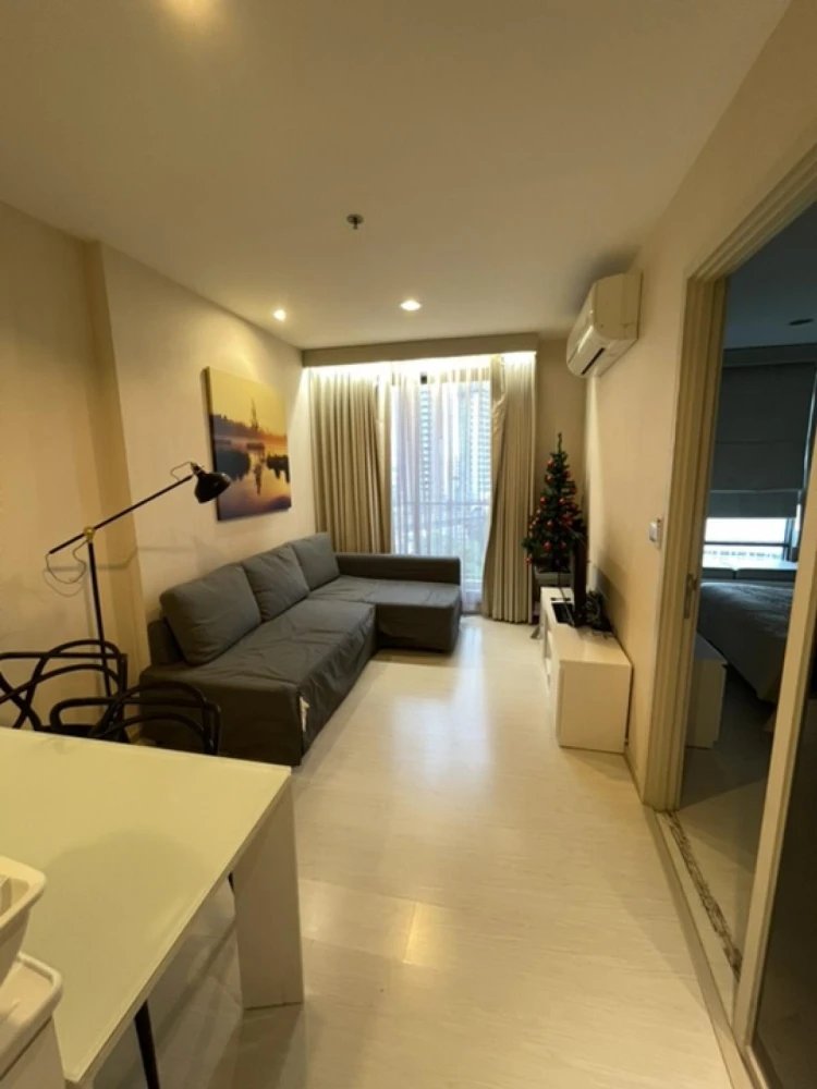 For rent: Rhythm Sukhumvit 42, beautiful view, nothing blocking it, reserve now, don't miss out, hurry!
