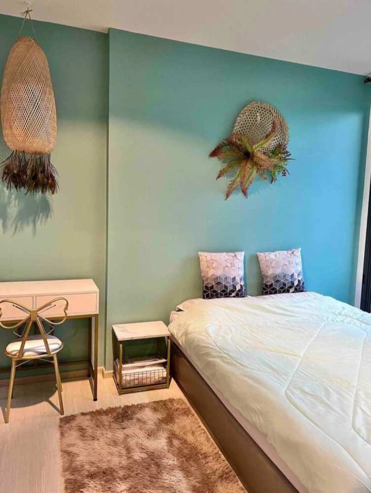 For rent: Rhythm Sukhumvit 42, blue room, bright and comfortable to the eyes, lots of usable space, fully furnished, ready to move in