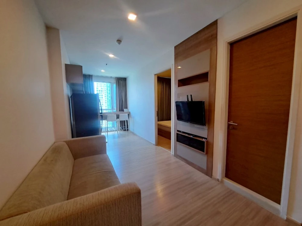 For rent: Rhythm Sukhumvit 50, 20th floor. Nice, fully furnished unit. Book now! Don't miss out!