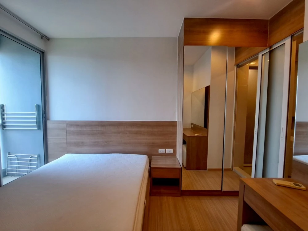 For rent: Rhythm Sukhumvit 50, 20th floor. Nice, fully furnished unit. Book now! Don't miss out!