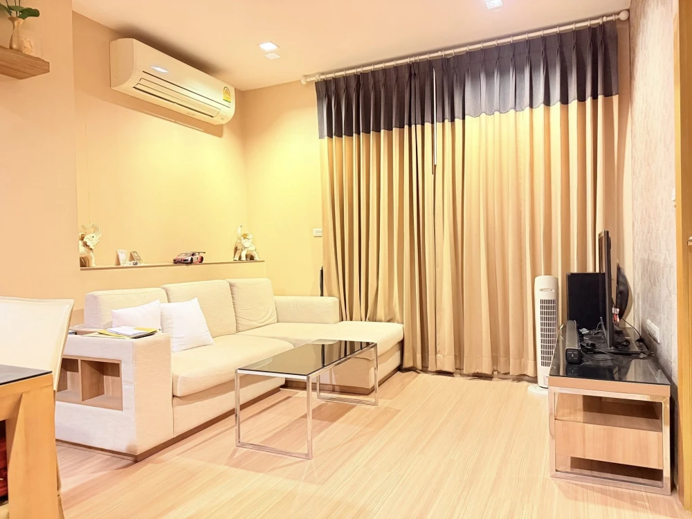 For rent sell: Rhythm Ratchada-Huai Khwang, corner unit, 24th floor, city view, no buildings blocking the view, built-in furniture, fully furnishe