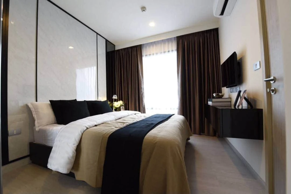 For Rent: Rhythm Sukhumvit 36-38. Beautiful view, 35 sq.m., well-decorated. Move-in ready—just bring your suitcase!