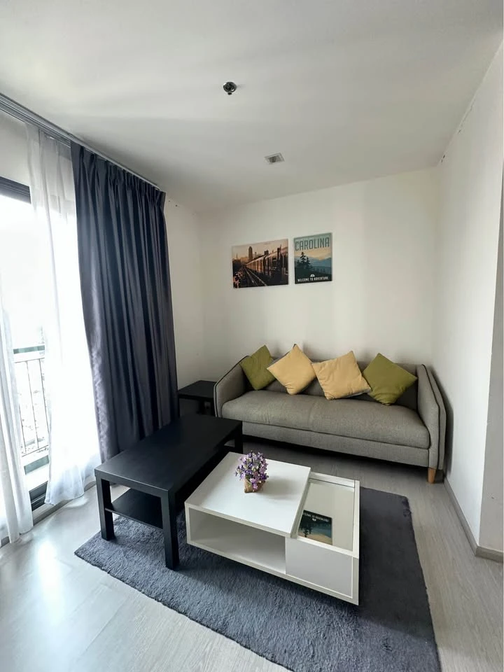 For rent: Rhythm Sukhumvit 36-38, beautiful 1-bedroom unit on a very high floor, fully furnished. Don't miss this opportunity!