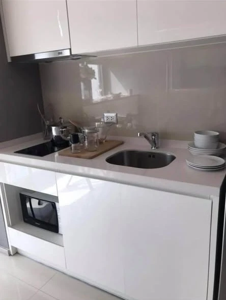 For rent Rhythm Sukhumvit 42, 35th floor, very high, beautiful view, electrical appliances ready to move in immediately