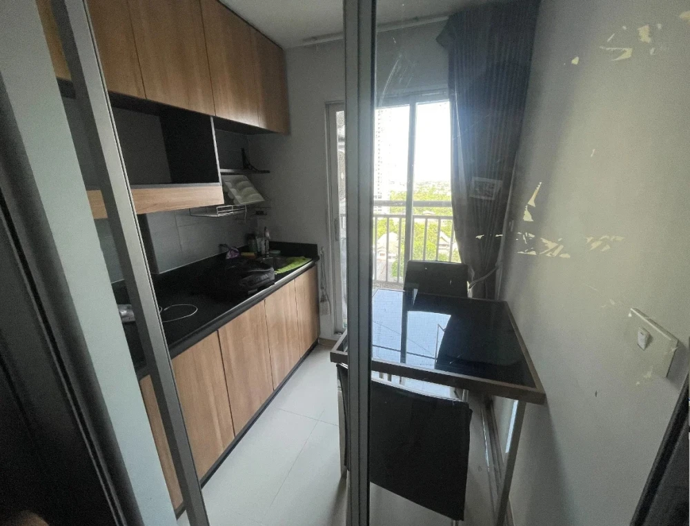 For rent: Rich Park @ Chaophraya, 1 bedroom, 1 bathroom. Great location, convenient transportation. You can't miss this opportunity!