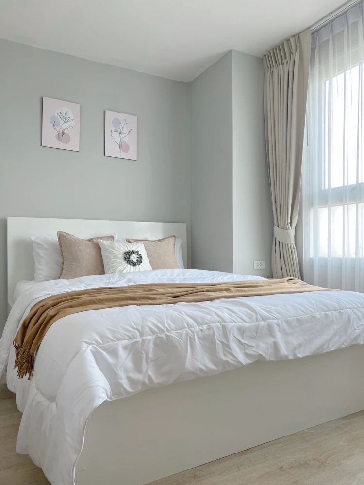 For rent Rich Park @ Chao Phraya, furnished room, ready to move in, 33rd floor, high view, complete in one place, hurry and reserve now.