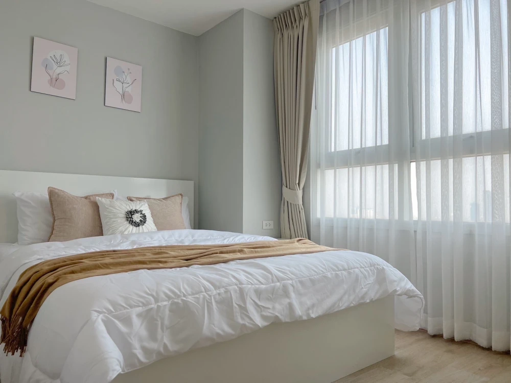 For rent Rich Park @ Chao Phraya, furnished room, ready to move in, 33rd floor, high view, complete in one place, hurry and reserve now.