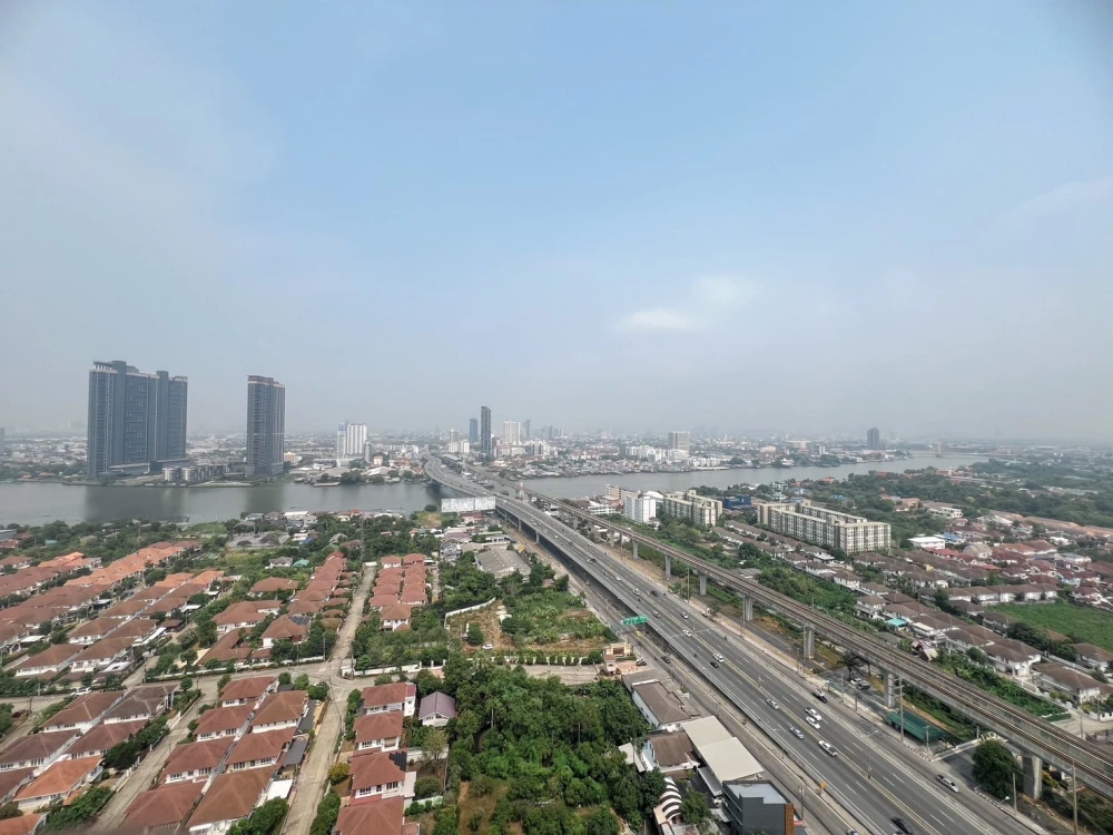 For rent Rich Park @ Chao Phraya, furnished room, ready to move in, 33rd floor, high view, complete in one place, hurry and reserve now.