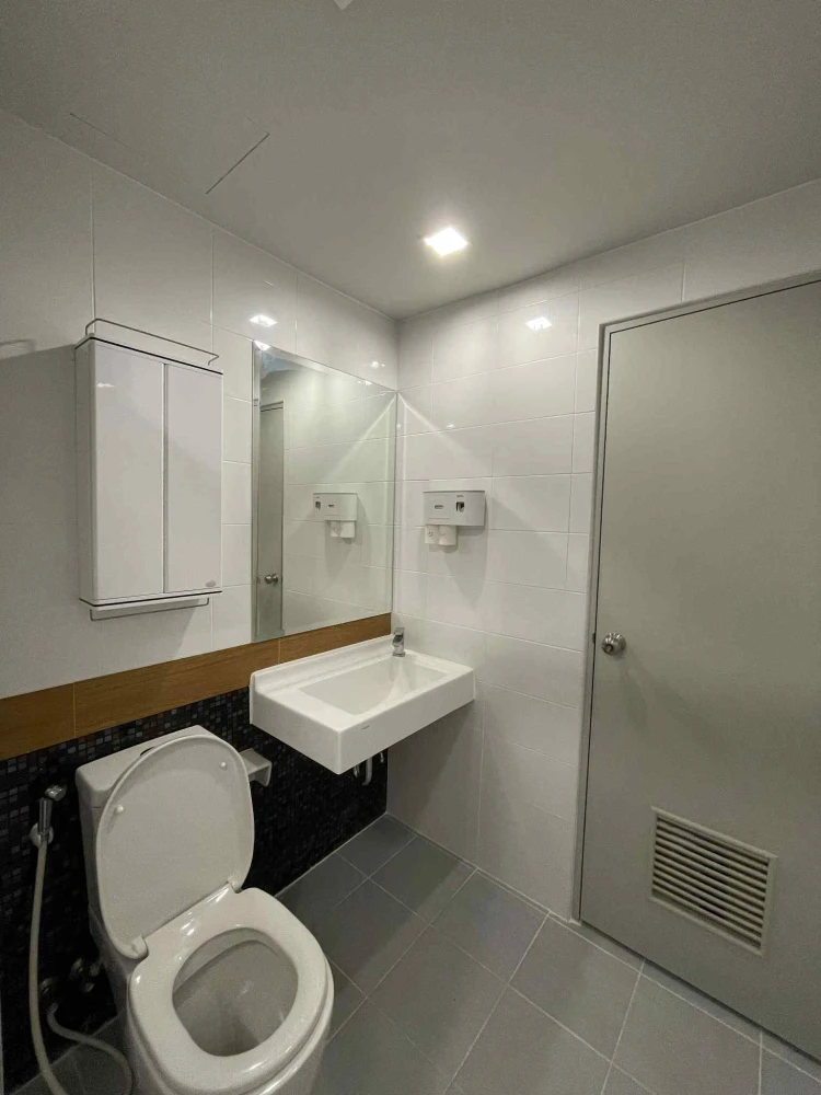 For rent Rich Park 2 @Taopoon Interchange, ready to move in, complete facilities, book now.