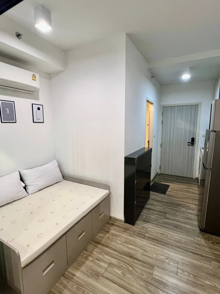 For rent: Rich Park Terminal Phaholyothin 59, high floor room, ready to move in, furnished + appliances included, reserve now!