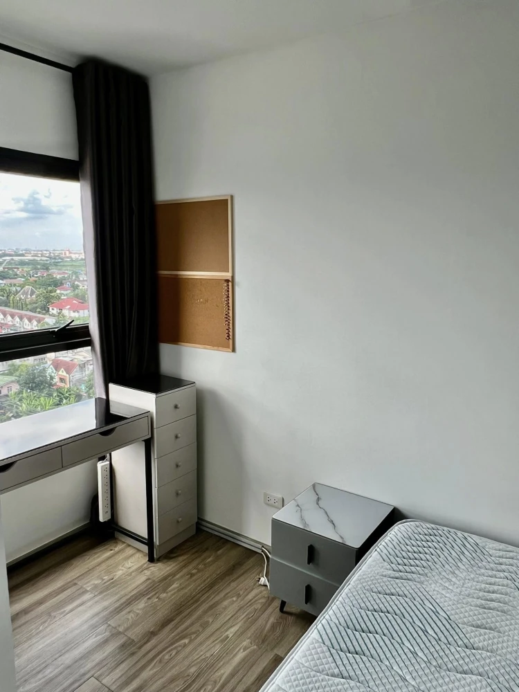 For rent: Rich Park Terminal Phaholyothin 59, high floor room, ready to move in, furnished + appliances included, reserve now!